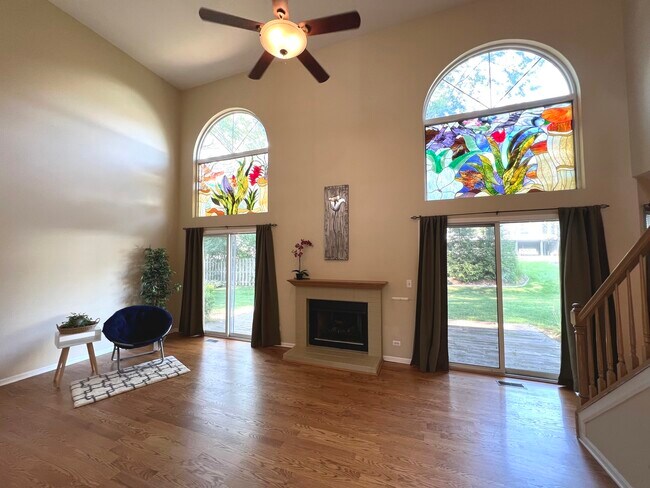 Foto del edificio - 812 Canterbury Ln