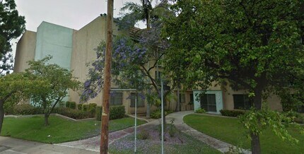 Building Photo - 609 California Ave