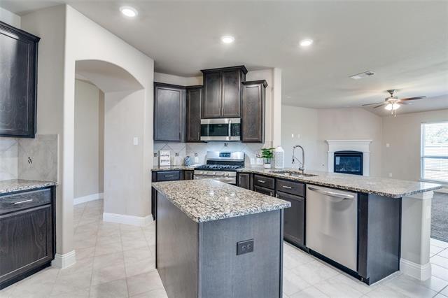 Building Photo - 16308 Harwood Dr