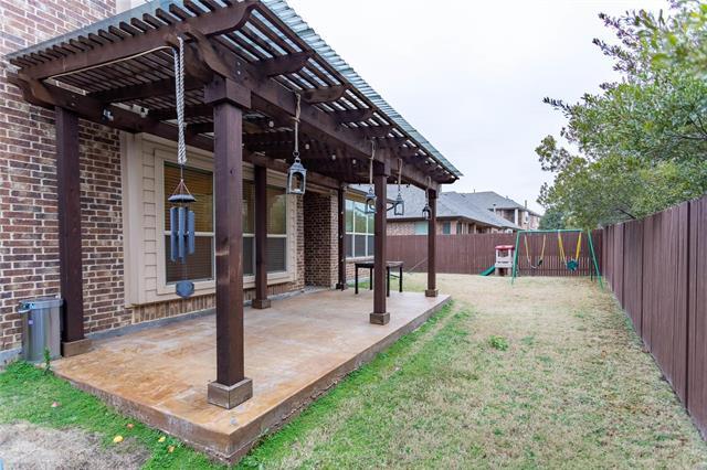 Building Photo - 2409 Lynbridge Dr