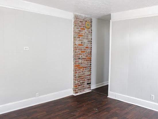 Building Photo - 1319 W 27th St