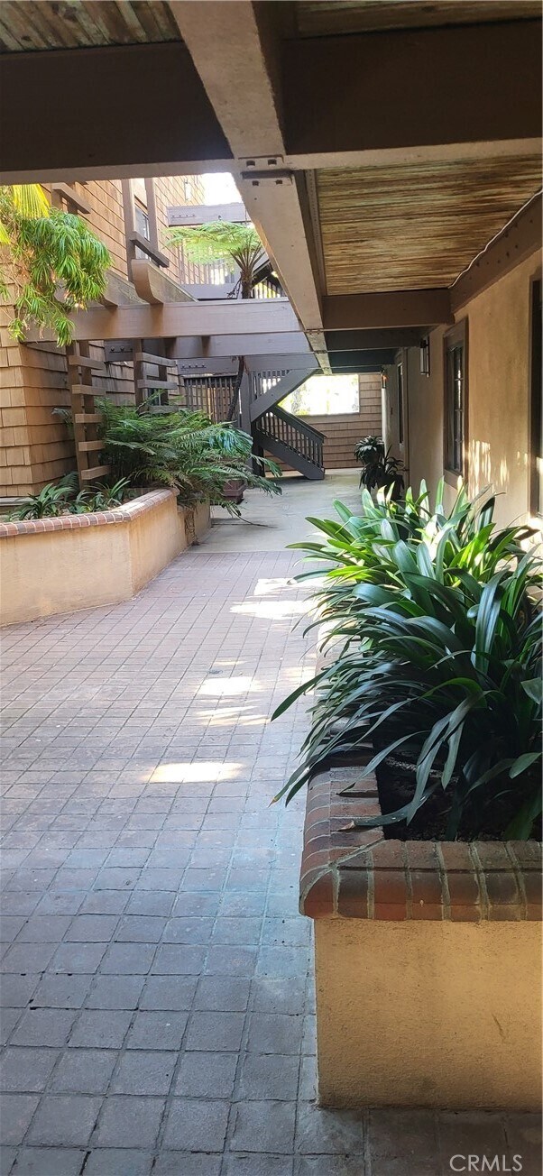 Foto del edificio - 8880 Villa La Jolla Dr