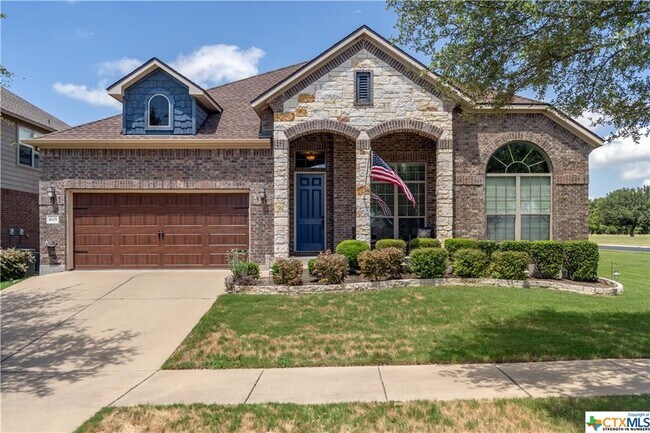 Building Photo - 1605 Naranjo Dr