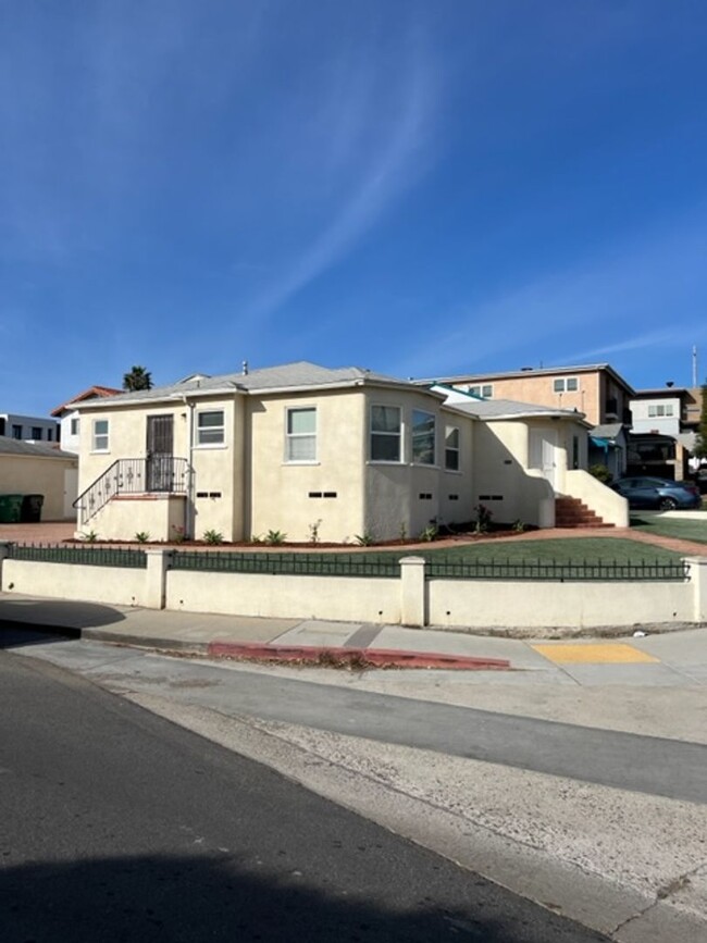 Foto del edificio - House for Rent in Point Loma