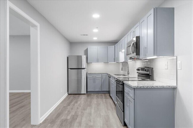 Foto del edificio - 5399 Northland Dr NE