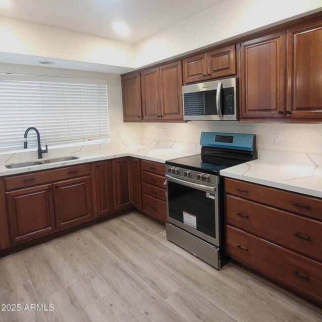 Foto del edificio - 3137 W Wescott Dr