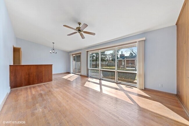 Foto del edificio - 493 Amherst Ave