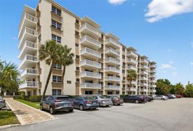 Foto del edificio - 1831 NE 38th St