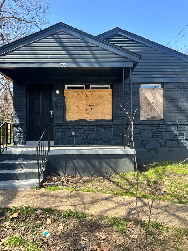 Photo - 797 Buntyn St House