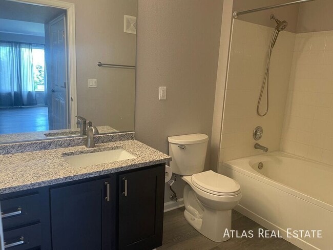 Building Photo - 4747 S Balsam Way