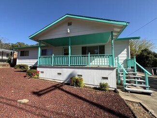 Building Photo - 2847 Moulton Dr