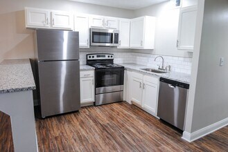 Interior Photo - Landing at Tates Creek