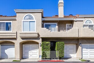 Building Photo - 25101 La Jolla Way