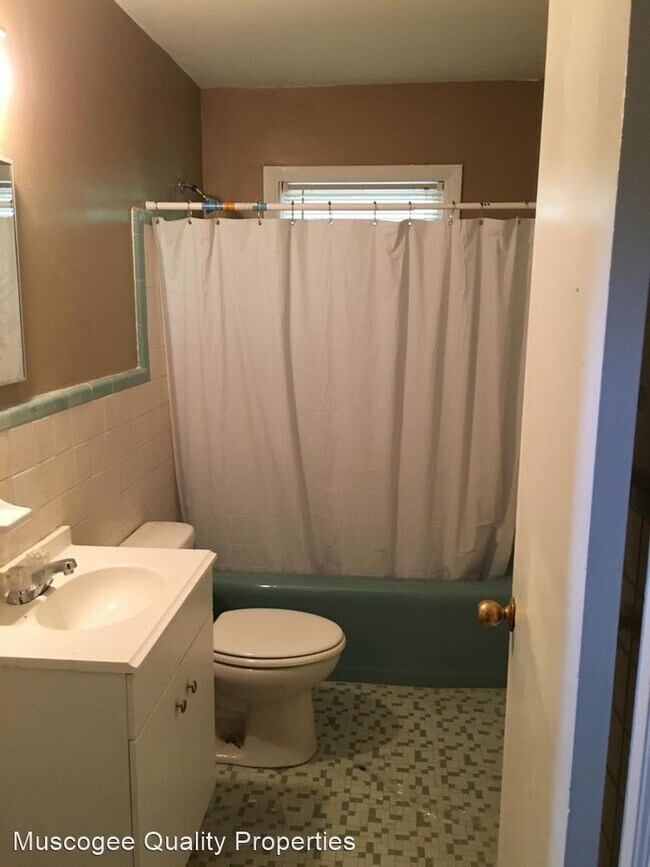 Building Photo - 3 br, 1 bath House - 4700 Pate Dr