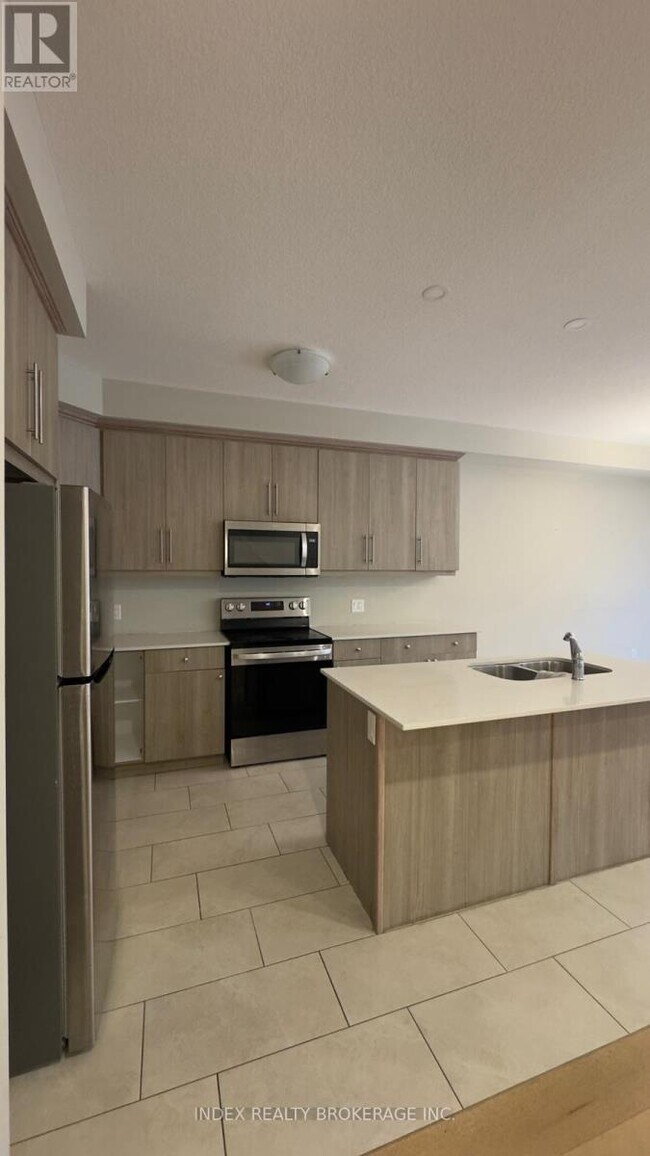 Building Photo - 677 Chelton Rd