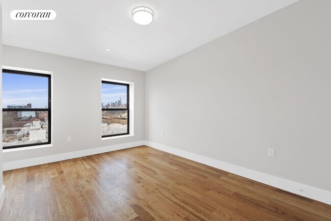 Building Photo - 132 6th Ave
