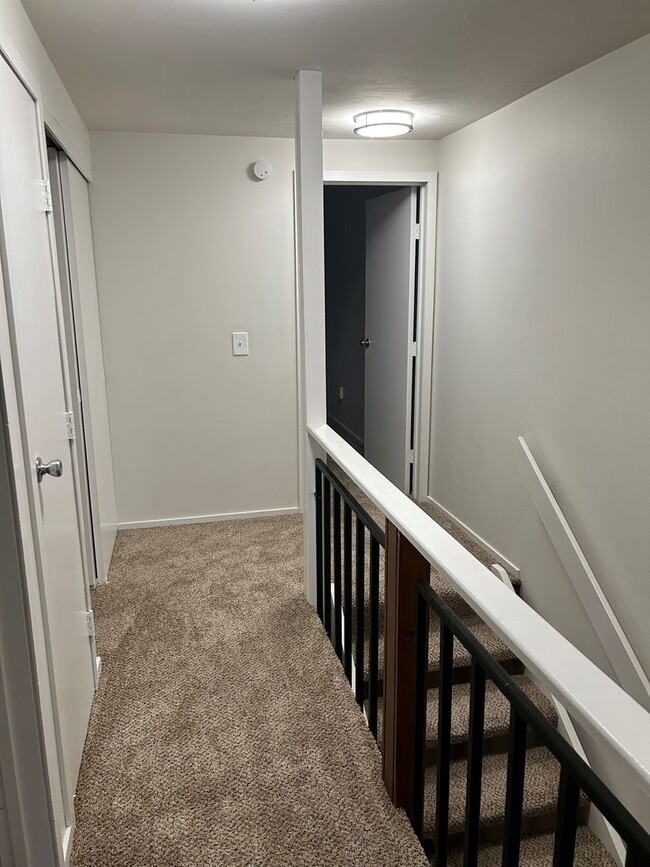 Interior Photo - ESTATES ON MAIN
