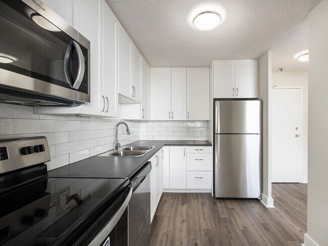 Building Photo - 7 ALBERT ST