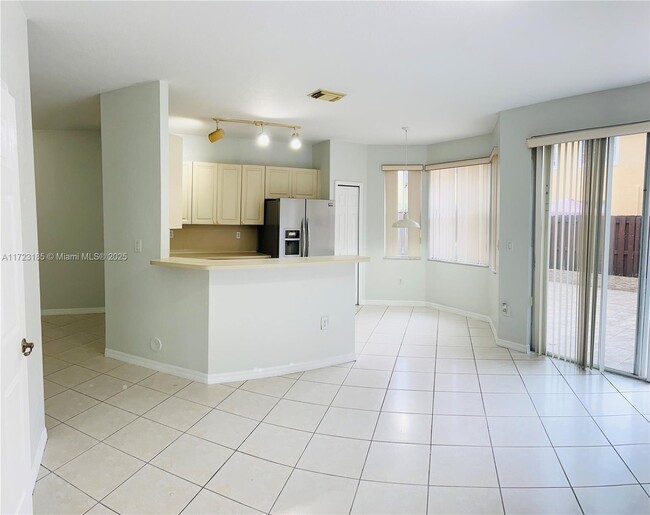 Foto del edificio - 8537 SW 166th Pl