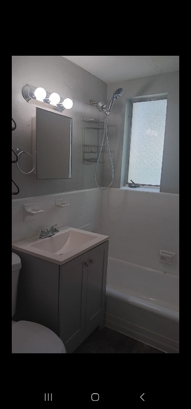 Building Photo - 3685 Frow Ave