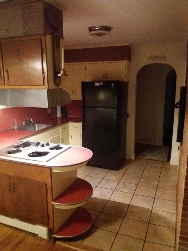 82 Litchfield Rd, Morris, CT 06763 House Rental in Morris, CT