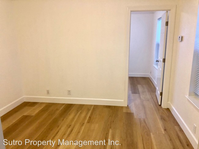 Building Photo - 1109 Elm St