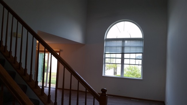 2-story Living Room - 273 Capitol Dr