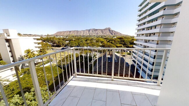 Building Photo - 2575 Kuhio Ave