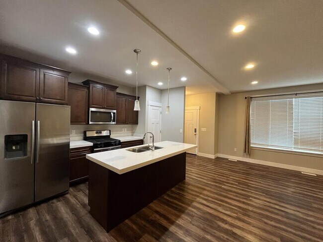 Foto del edificio - 9284 Fordham Ct