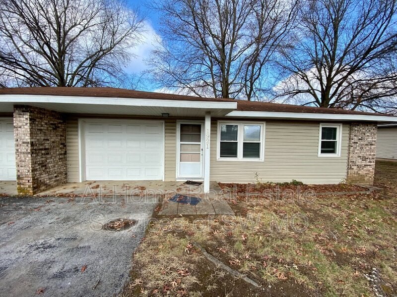 1921 Bellerive Dr, Nixa, MO 65714 Condo for Rent in Nixa, MO