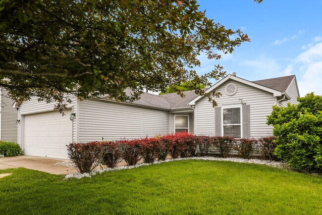 Foto del edificio - 687 Hickory Pine Dr