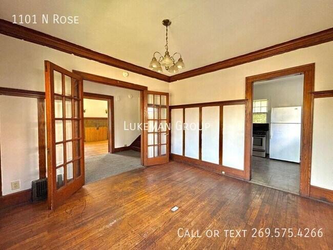Building Photo - 1101 N Rose-