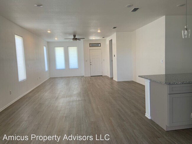 Building Photo - 3 br, 2 bath House - 8904 Winfield Avenue