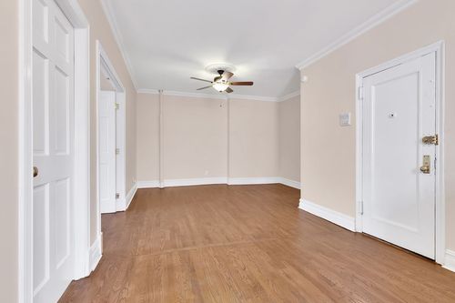 Foto del edificio - 305 E 76th St