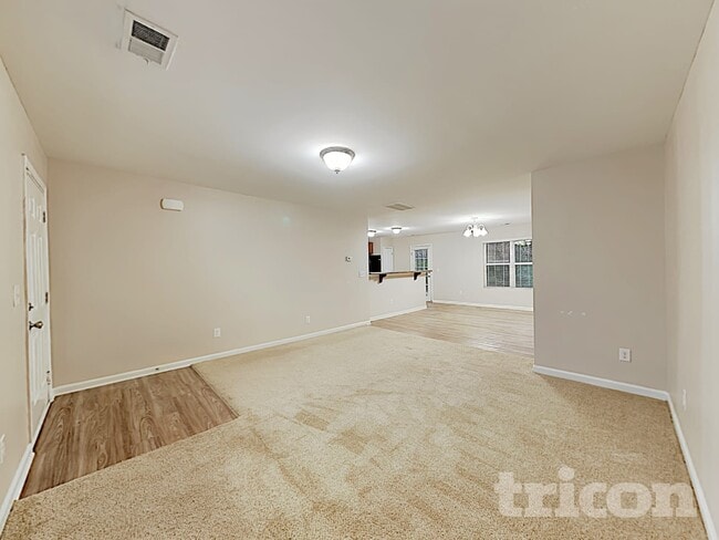 Building Photo - 4740 Brewer Dr