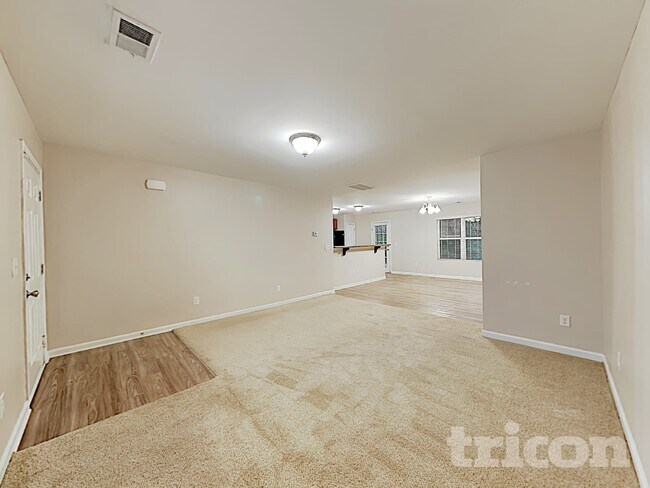 Foto del edificio - 4740 Brewer Dr