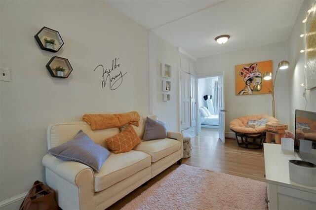 Foto principal - 402 Monroe St