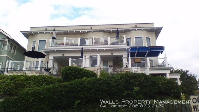 Building Photo - 1938 11th Ave W