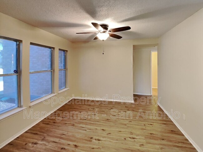 Building Photo - 8118 Stagwood Hill