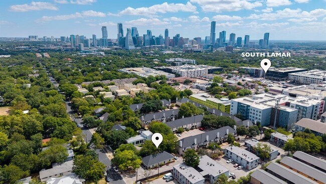 Foto del edificio - 1307 Kinney Ave