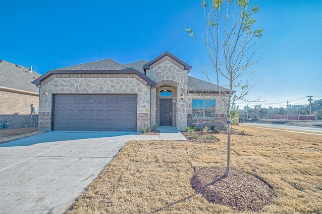 Building Photo - 7821 Cypress Dr