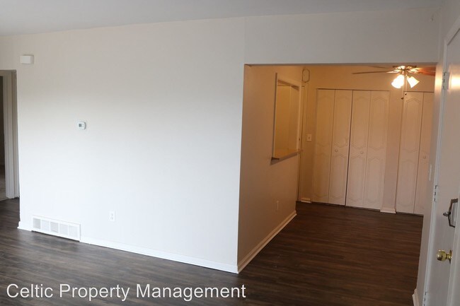 Foto del edificio - 3909 Kenwood Ave
