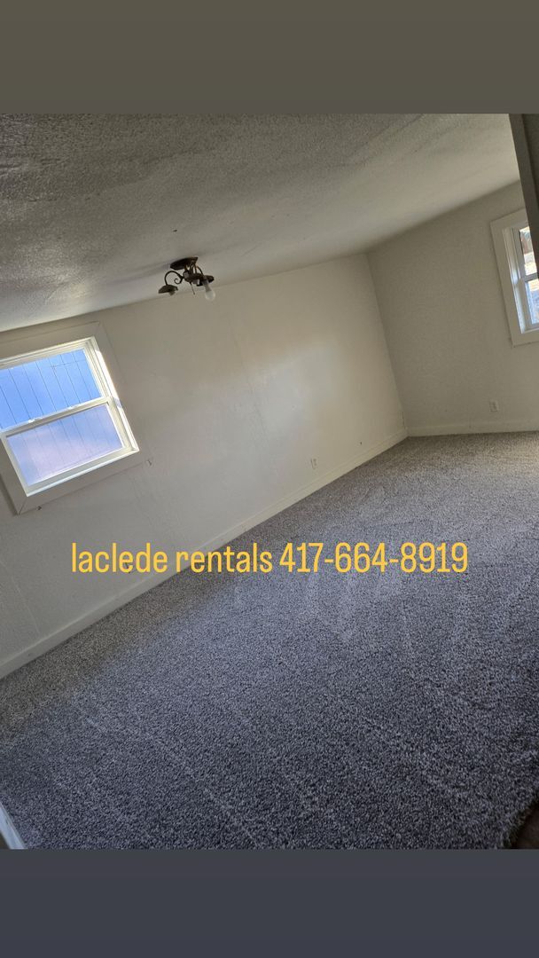 Foto del edificio - 2 BEDROOM 1 BATHROOM HOUSE FOR RENT