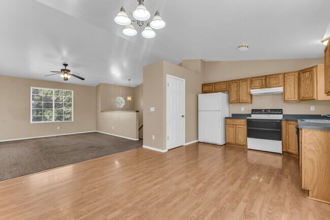 Building Photo - 68 S 1700 W