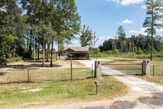 Foto del edificio - 1906 County Rd 3434N