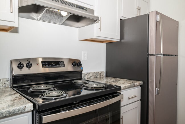 Foto del edificio - Riverview Tower Apartments