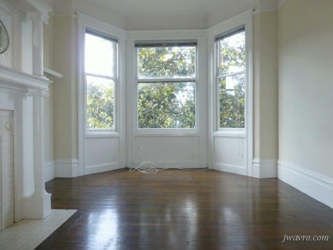 Building Photo - 567 Dolores St