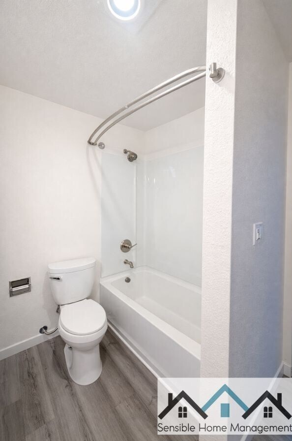 Foto del edificio - 1018 76 St Ct E