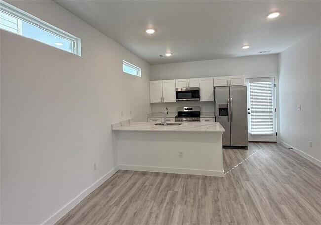 Foto del edificio - 851 Reading RR Ln