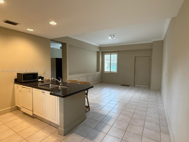 Building Photo - 6598 W Sample Rd